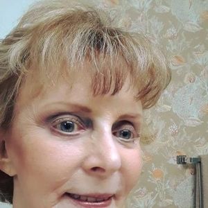 Meet your Posher, Vickie